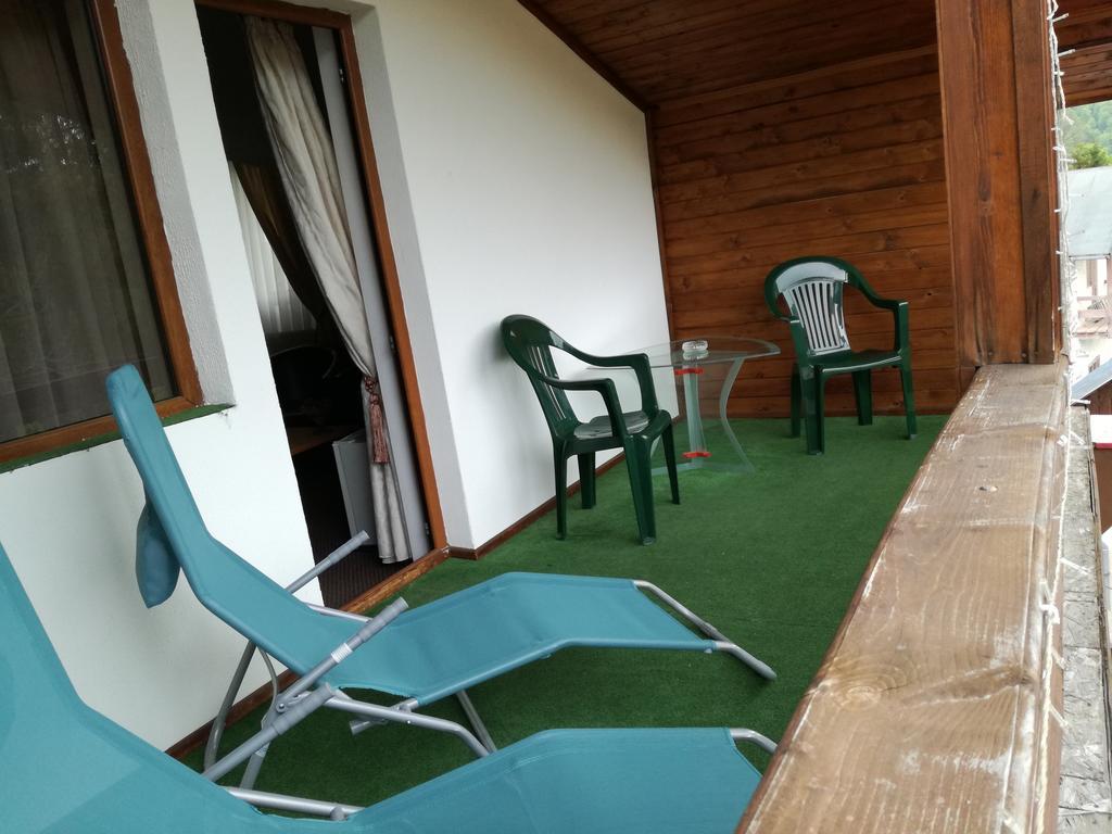 Hotel New Aosta Garden Sinaia Exterior foto