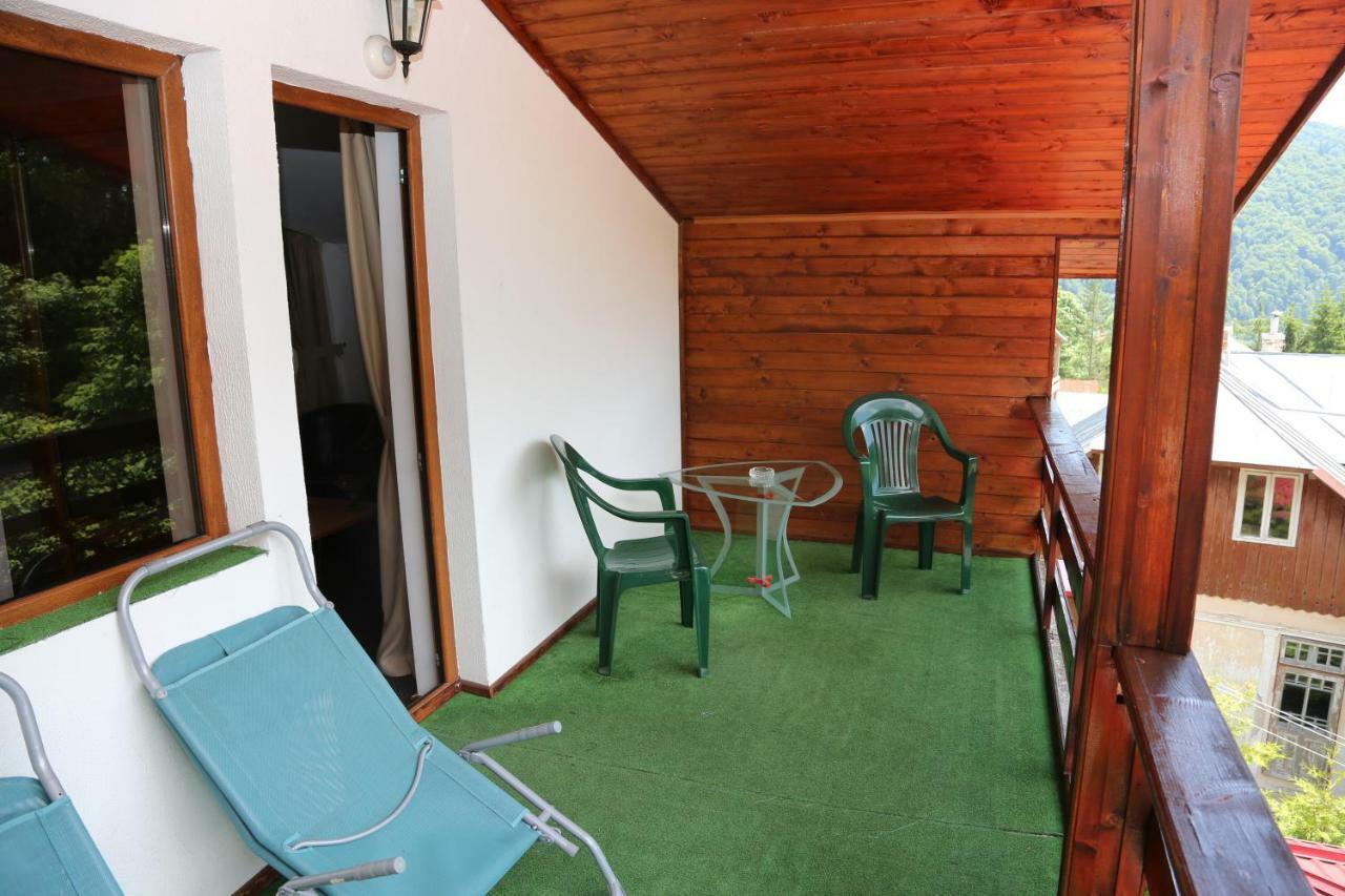 Hotel New Aosta Garden Sinaia Exterior foto